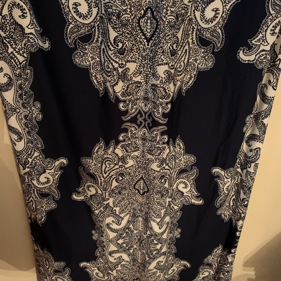 COPY - COPY - INC Printed Maxi Dress. - Picture 4 of 5